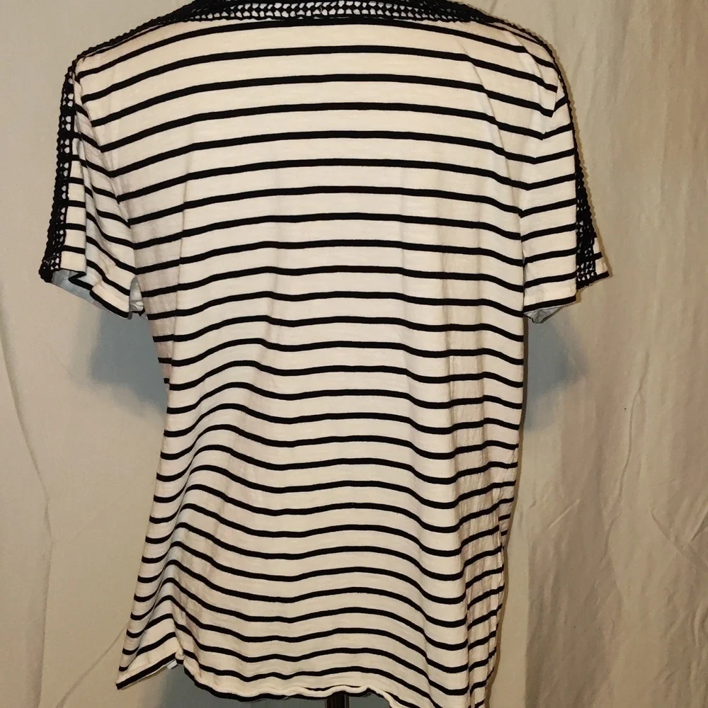 Talbots WOMAN Black White BLACK LACE SHOULDER T SHIRT A line Size X Large - Picture 2 of 7
